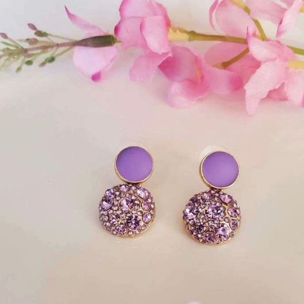 SOLD💜 Gorgeous Lilac Round Small Dangle Earrings - Picture 5 of 5